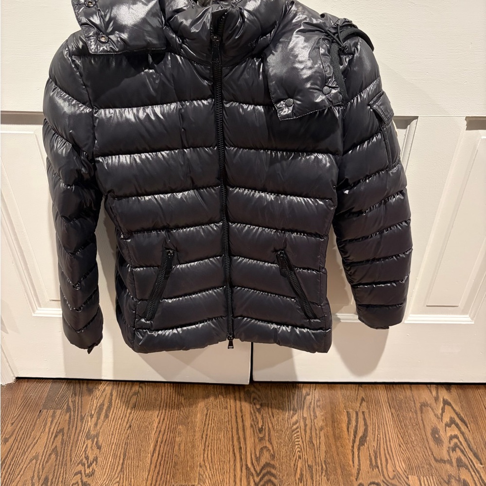 Moncler women’s puffer jacket (accepting offers)